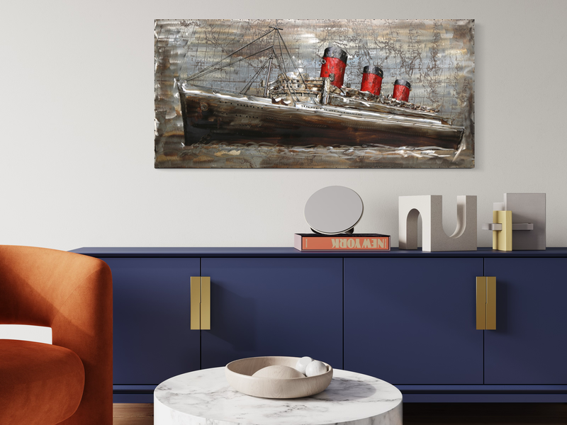 Dzieło sztuki ze statkiem.